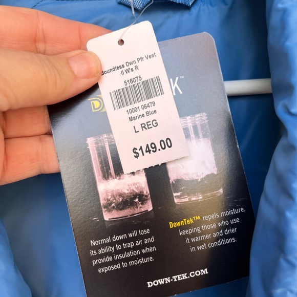 L.L. Bean Women's Boundless Down Puffer Vest - Picture 3 of 4